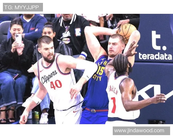 快船与掘金激战正酣360直播全程回顾精彩瞬间与赛后分析 快船与掘金激战正酣360直播全程回顾精彩瞬间与赛后分析