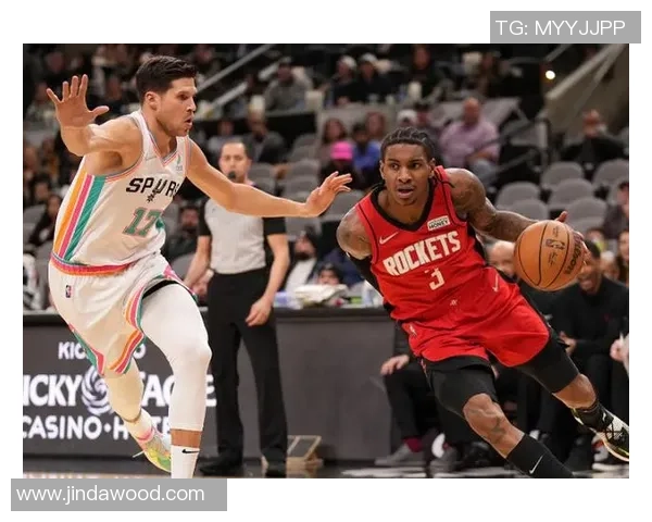 火箭与马刺激战再续06直播精彩瞬间回顾与分析